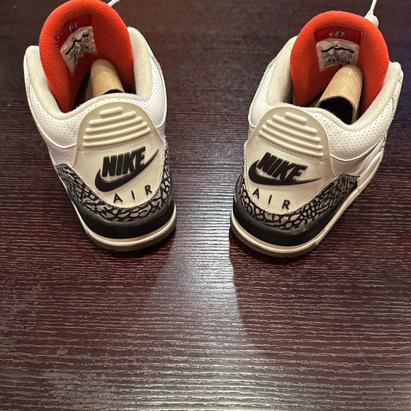 COPY - Jordan ‘88 3’s Size 10.5 - Picture 3 of 8